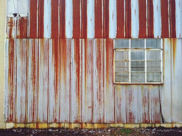 oxidized vinyl siding