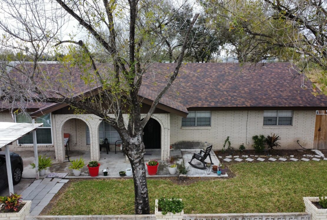 Roofing contractor McAllen